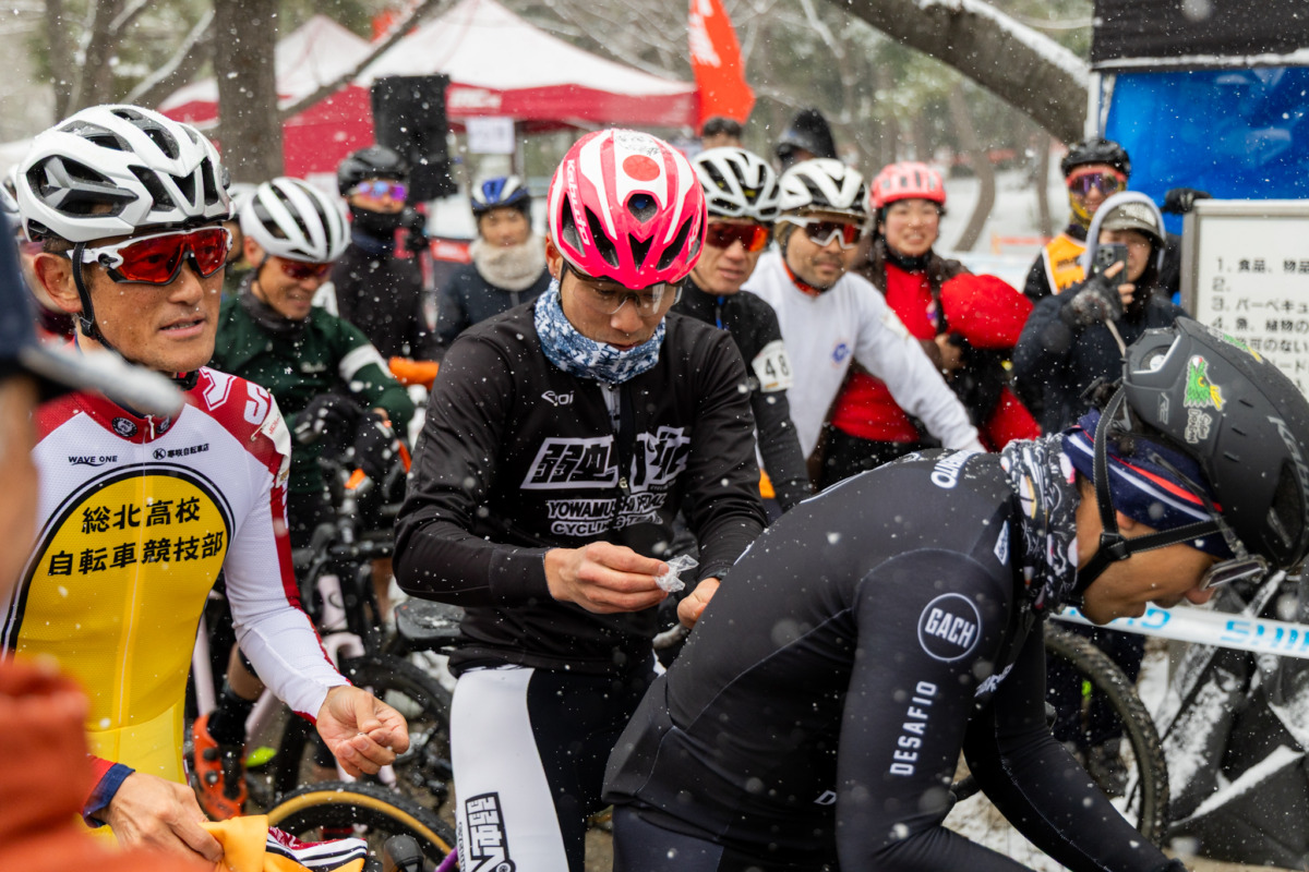 ゼッケン装着シーン