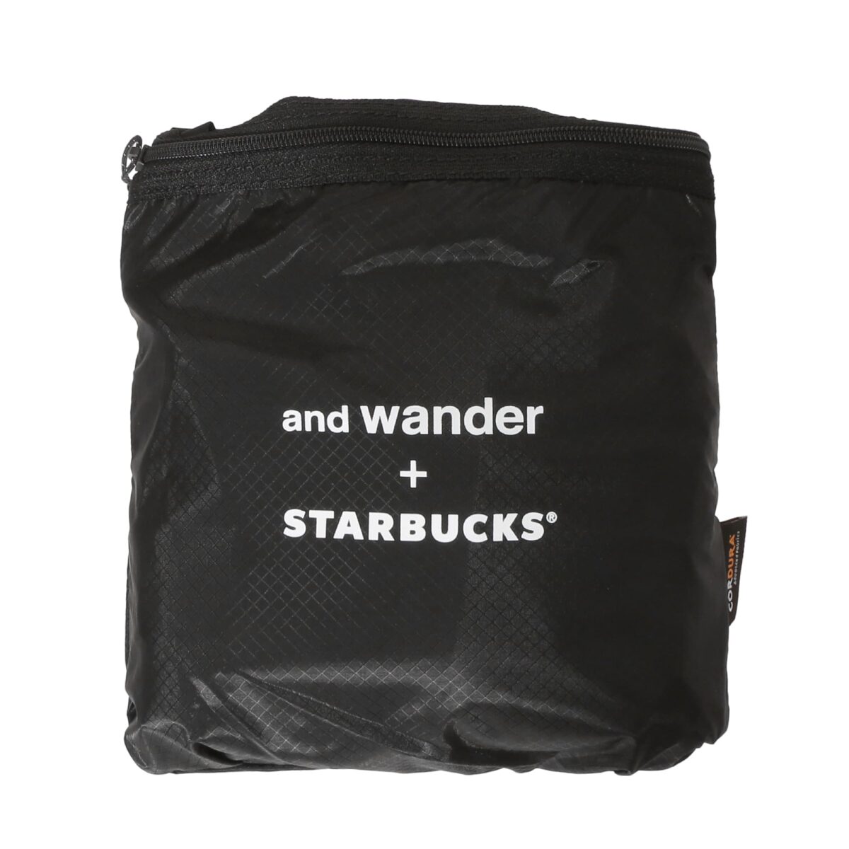 and wander + STARBUCKS Sil デイパックのパッカブル収納状態