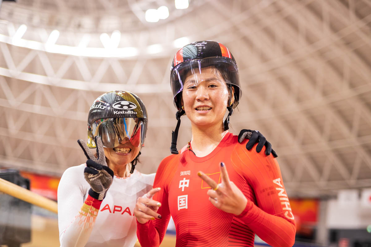 女子C1-3 3000m個人パーシュートを走る杉浦佳子