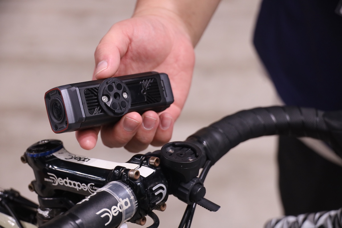上位機種のTANAX AKY-710Proと自転車への装着例