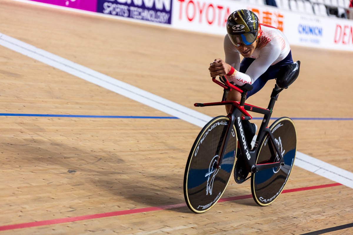 男子C1-2 3000m個人パーシュートを走る川本翔大