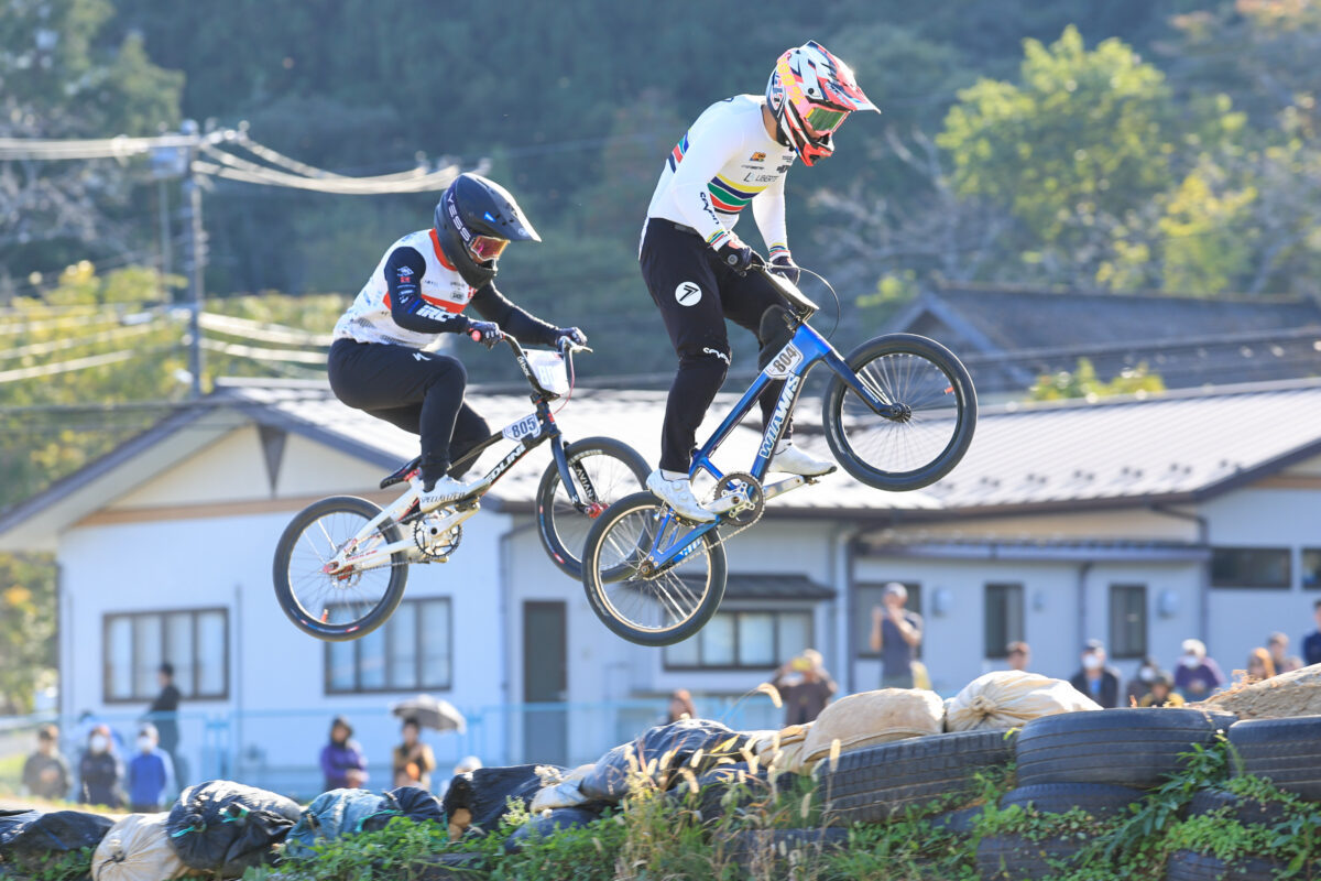 男子ジュニア優勝の近藤心